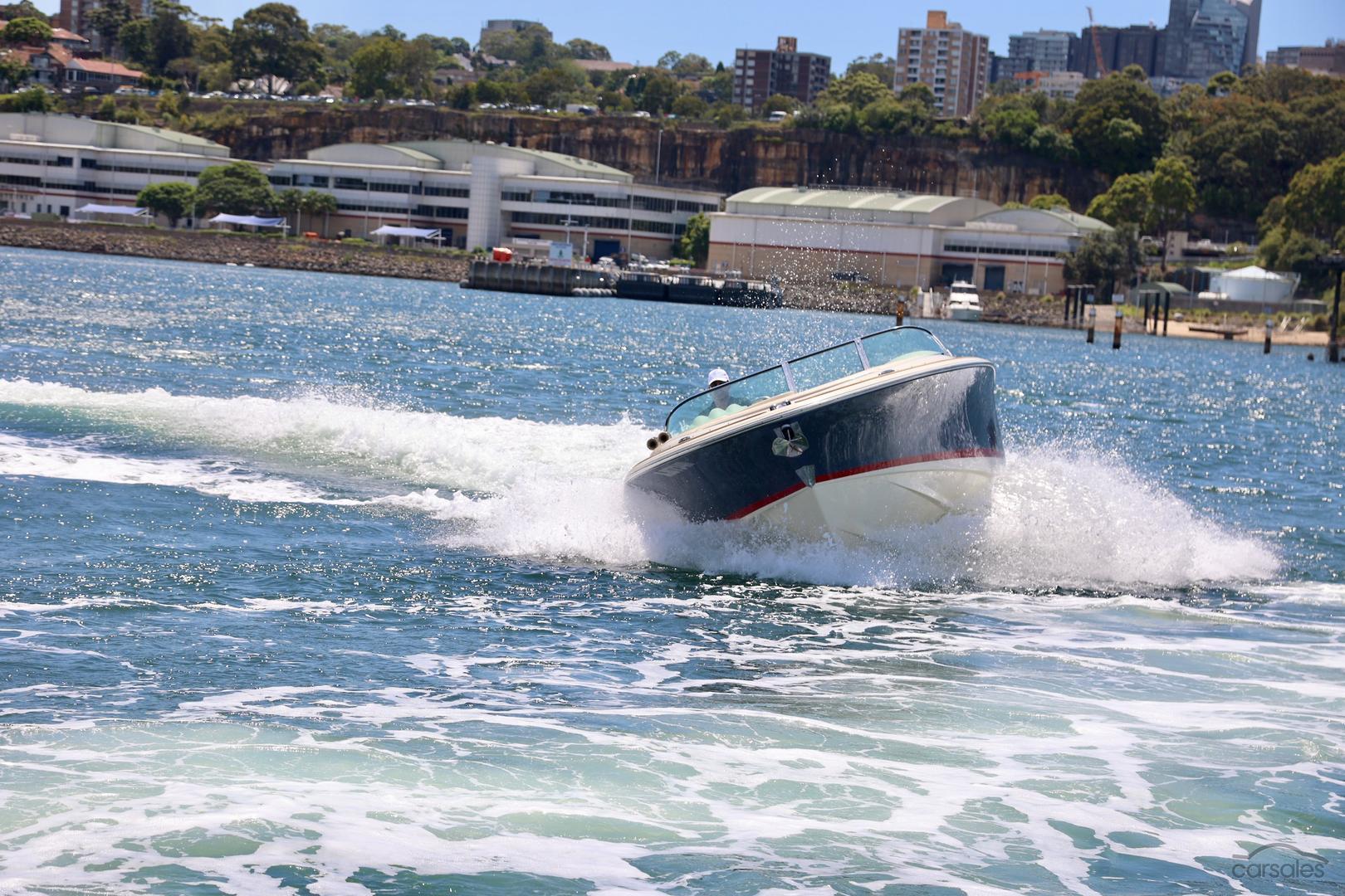 2017 Chris Craft Launch 30
