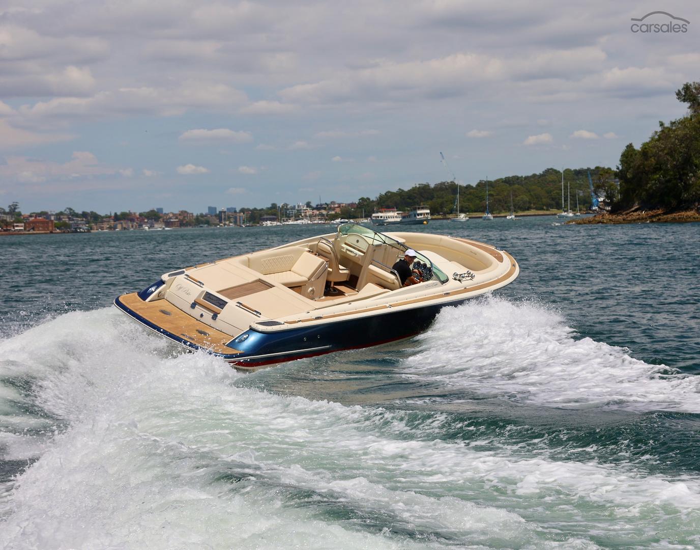 2017 Chris Craft Launch 30