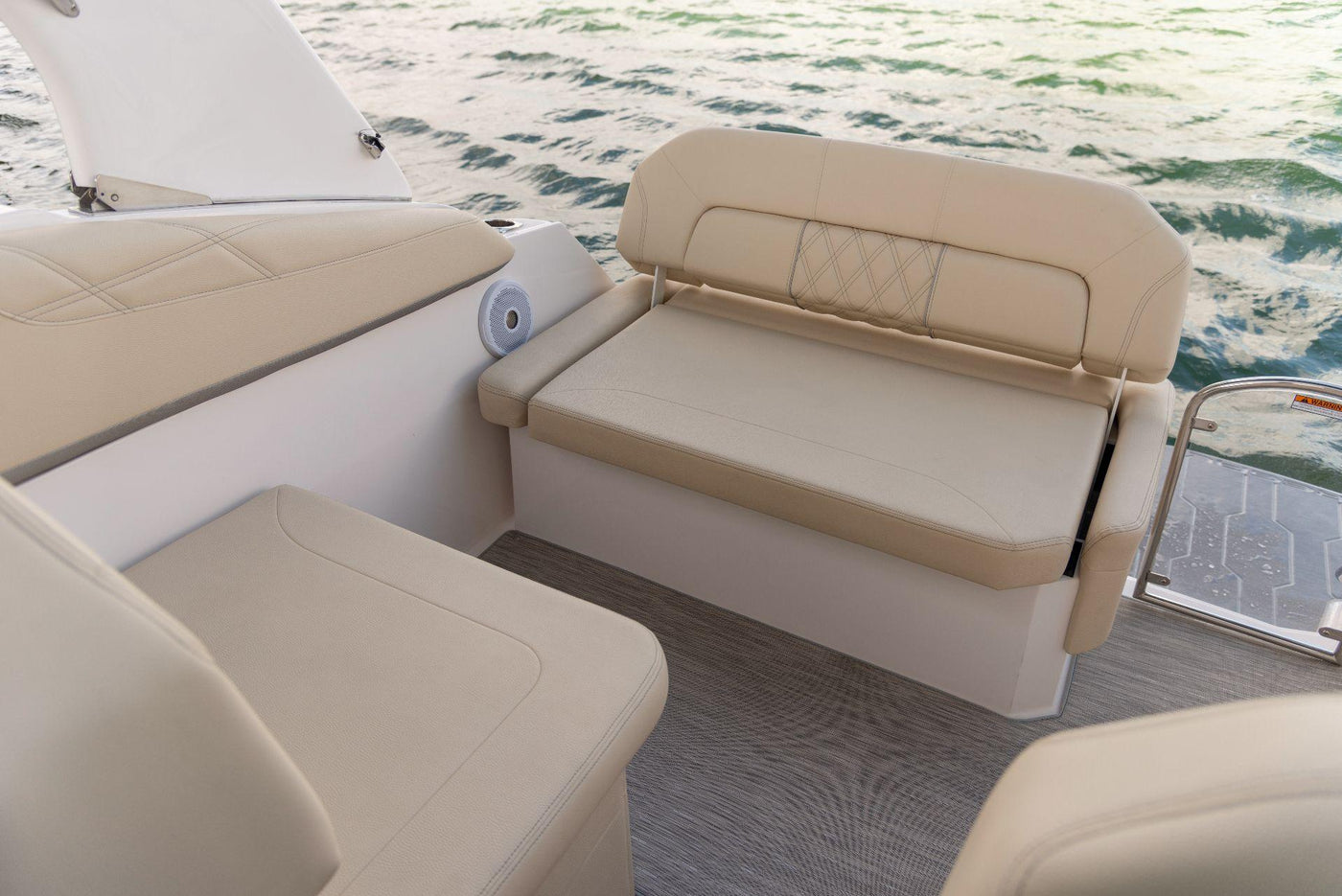 2026 Regal 26 XO OUTBOARD - image 72