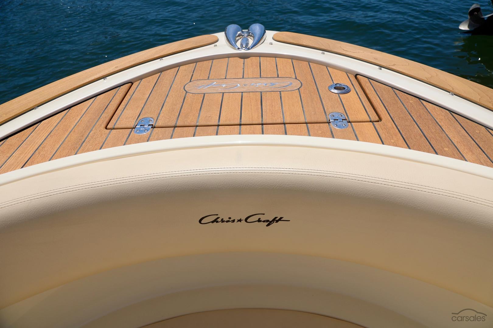 2017 Chris Craft Launch 30