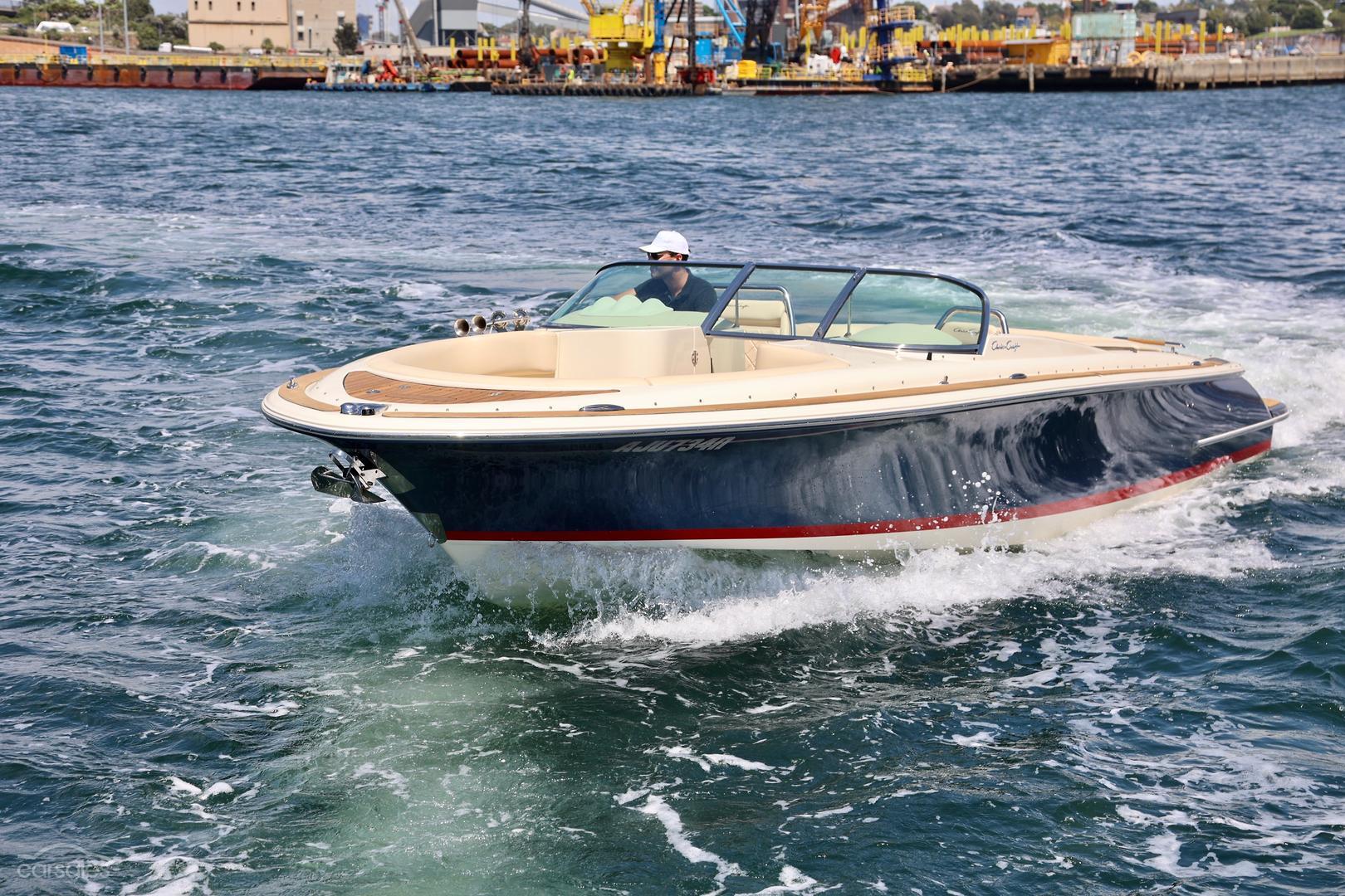 2017 Chris Craft Launch 30