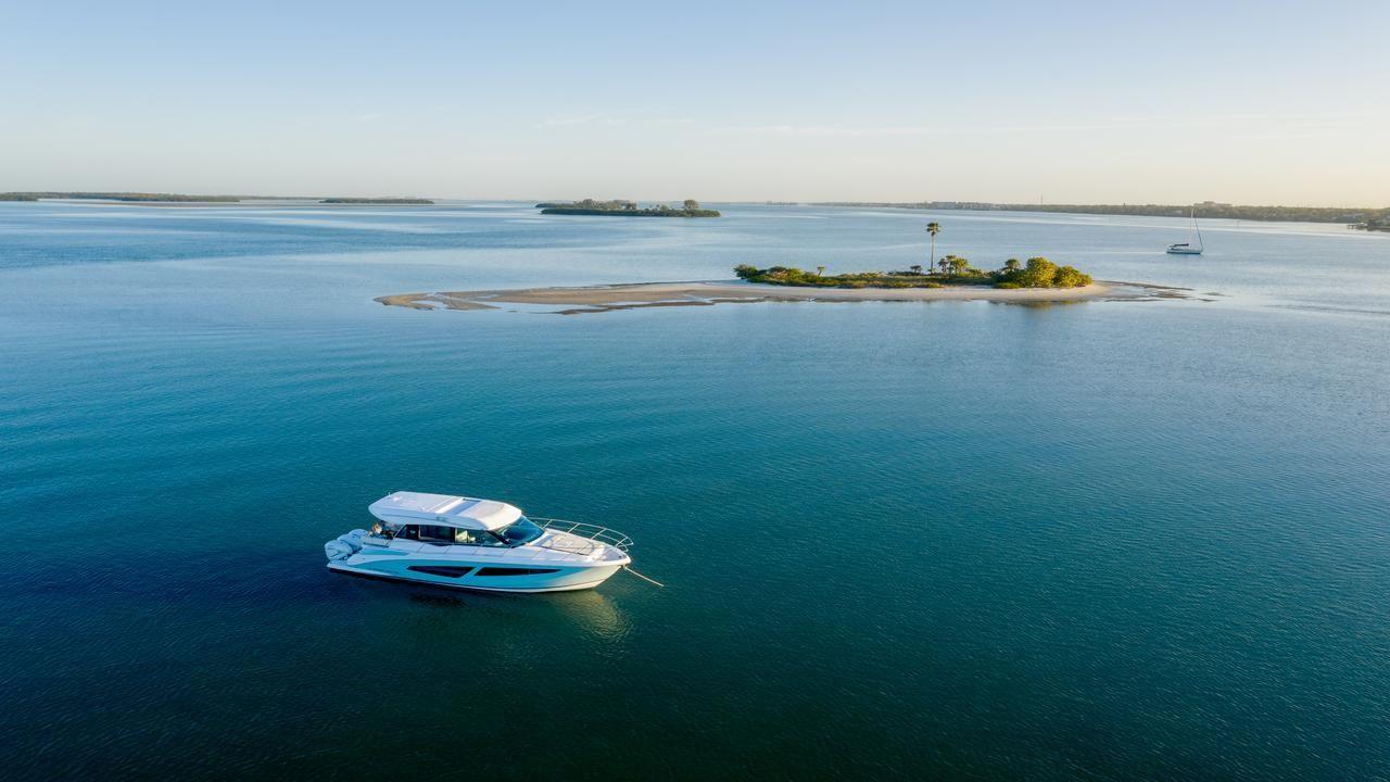Regal 42 XO - image 28