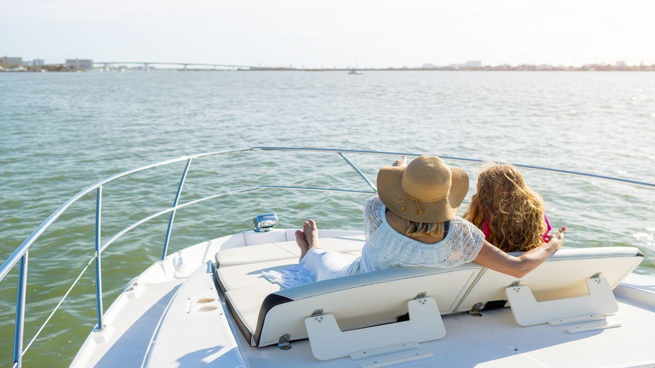 Regal 42 XO - image 16
