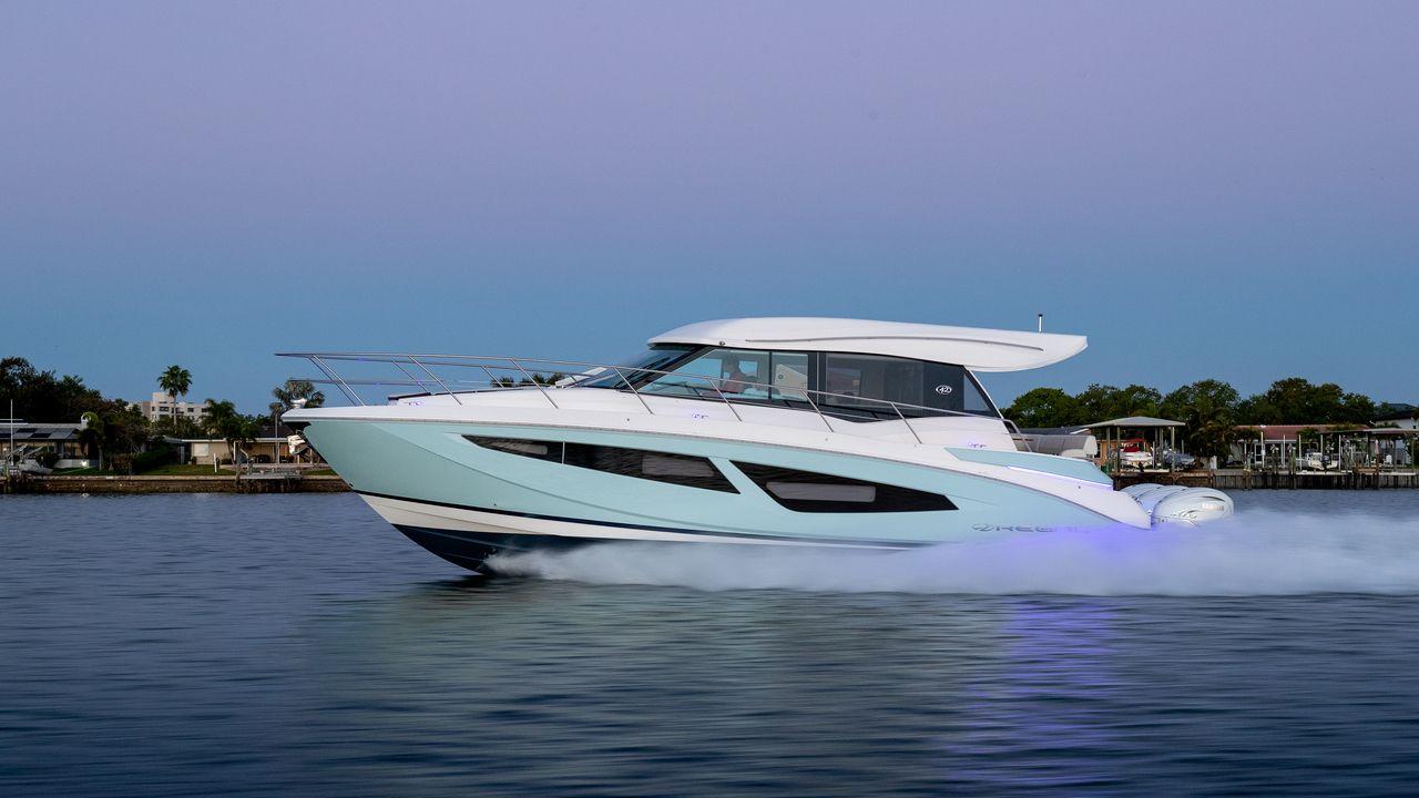 Regal 42 XO - image 2
