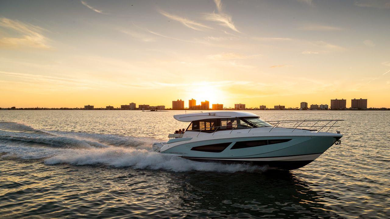 Regal 42 XO - image 6