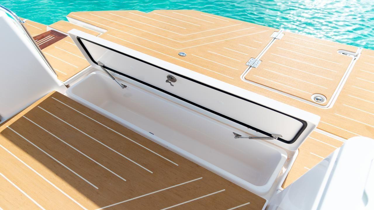 Regal 43 SAV - image 62