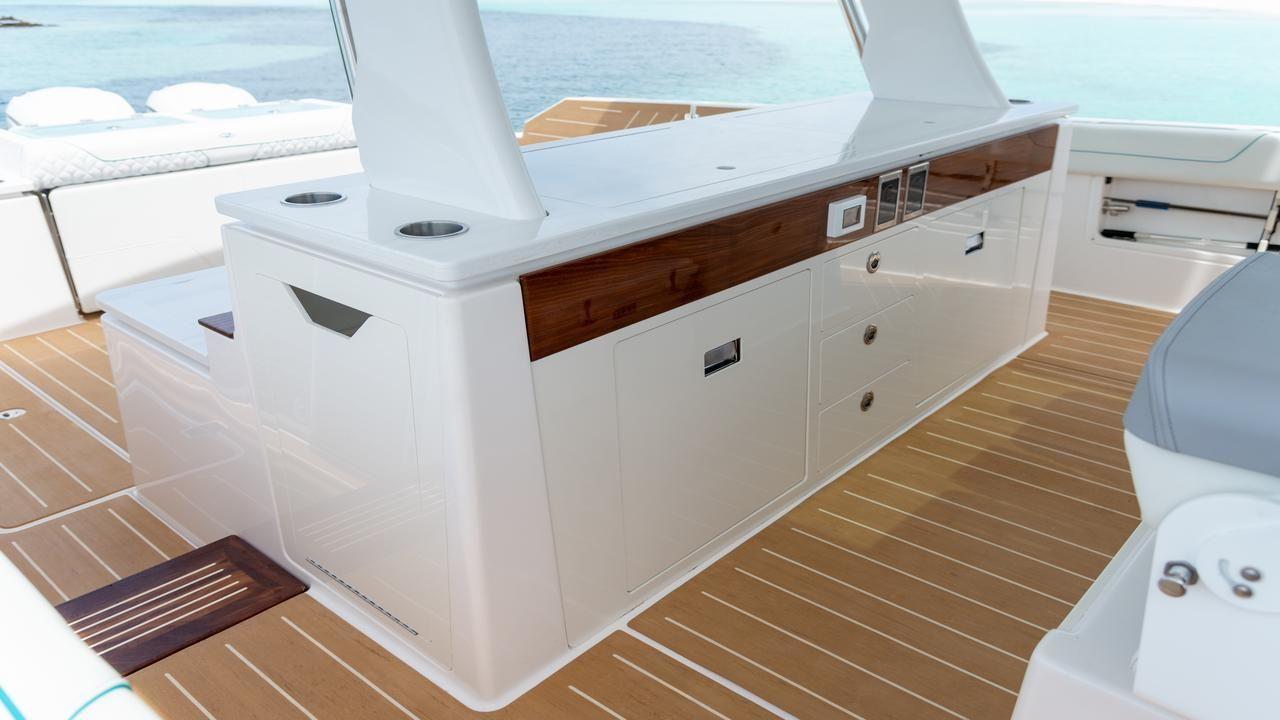 Regal 43 SAV