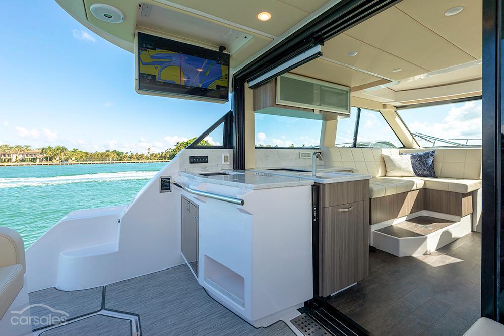 2026 REGAL 38 XO - image 12