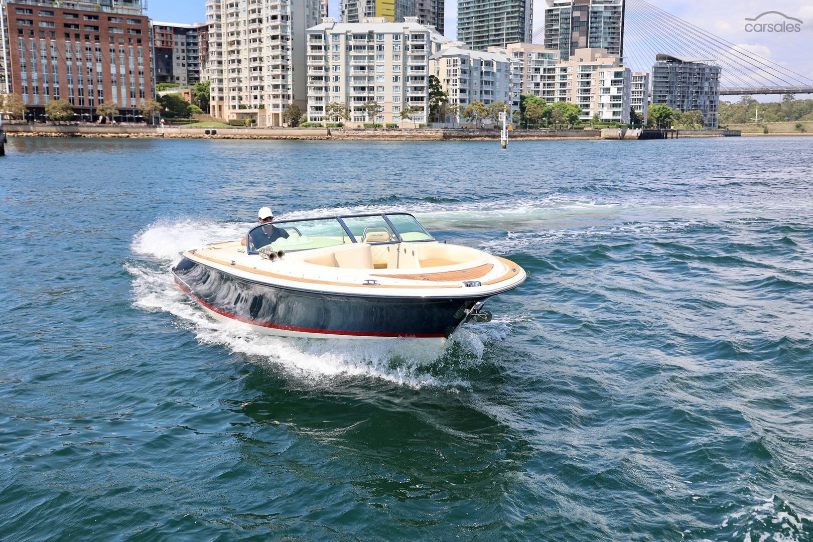2017 Chris Craft Launch 30