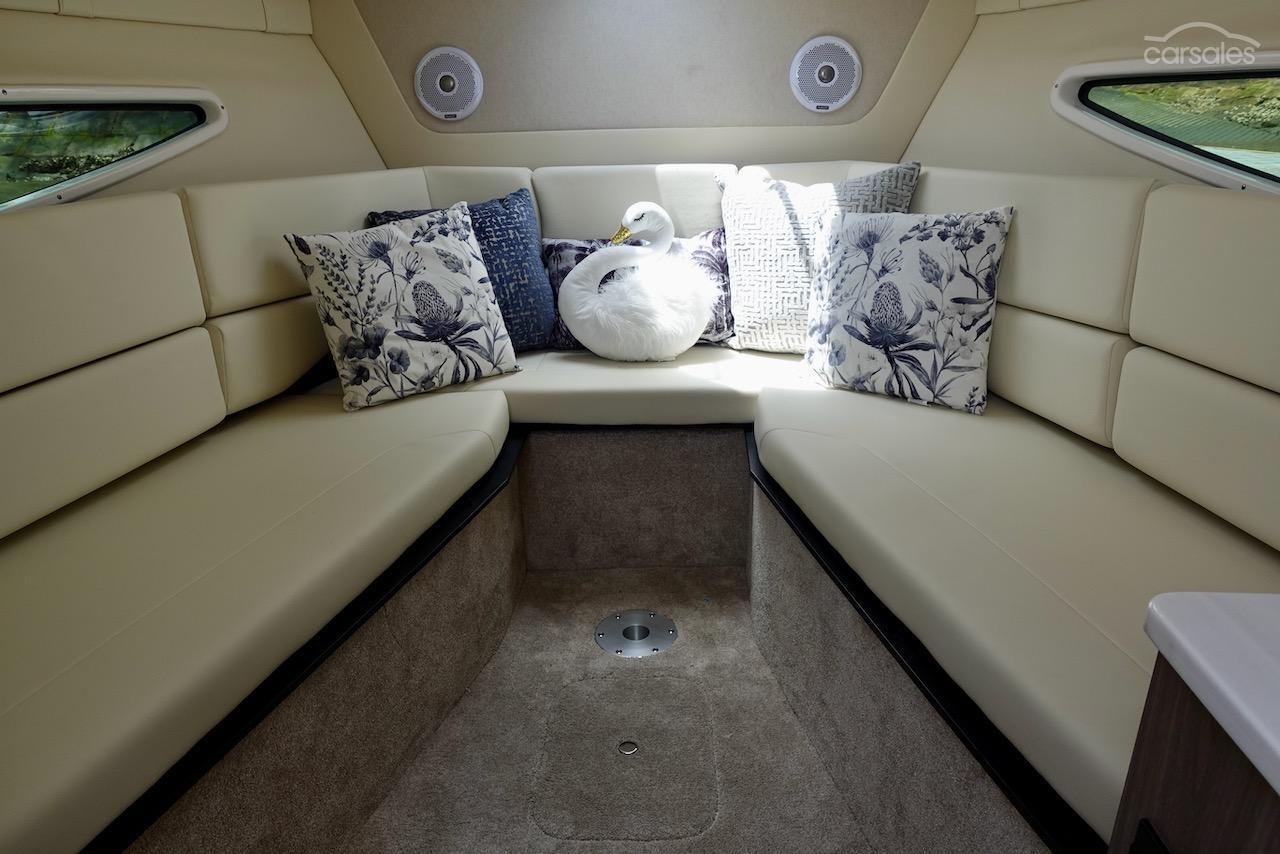 2022 REGAL 26 EXPRESS