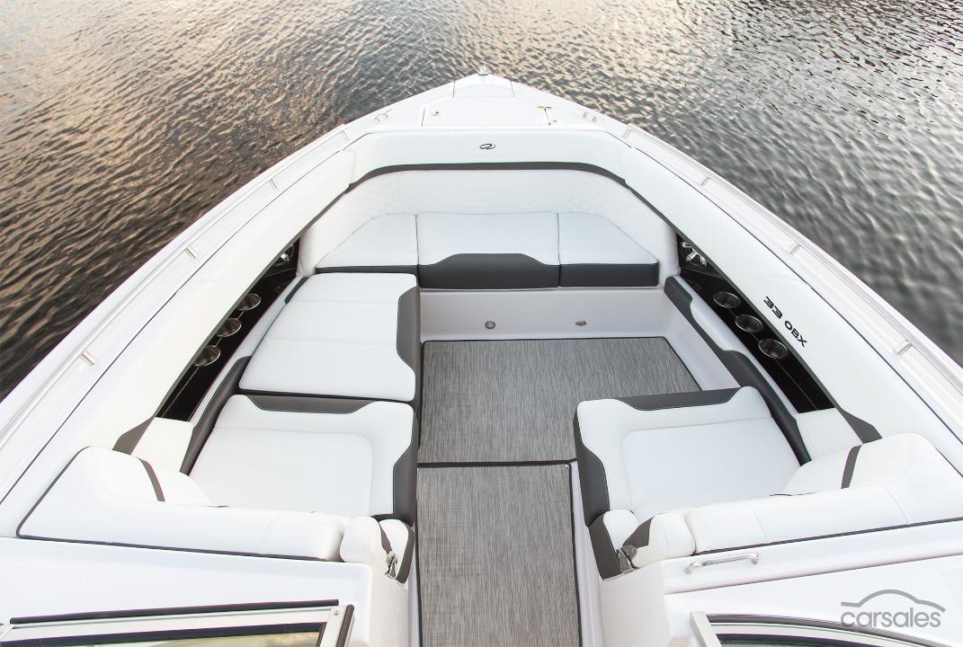 2027 REGAL 33 OBX - image 14