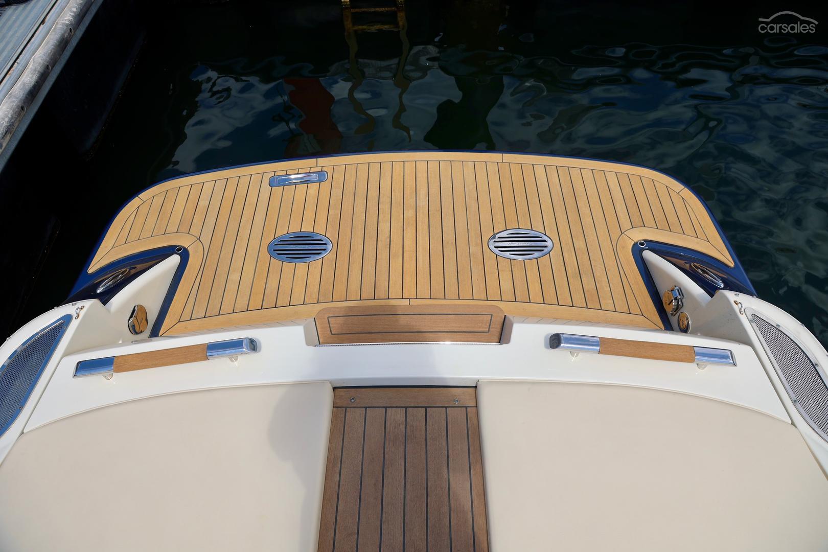 2017 Chris Craft Launch 30