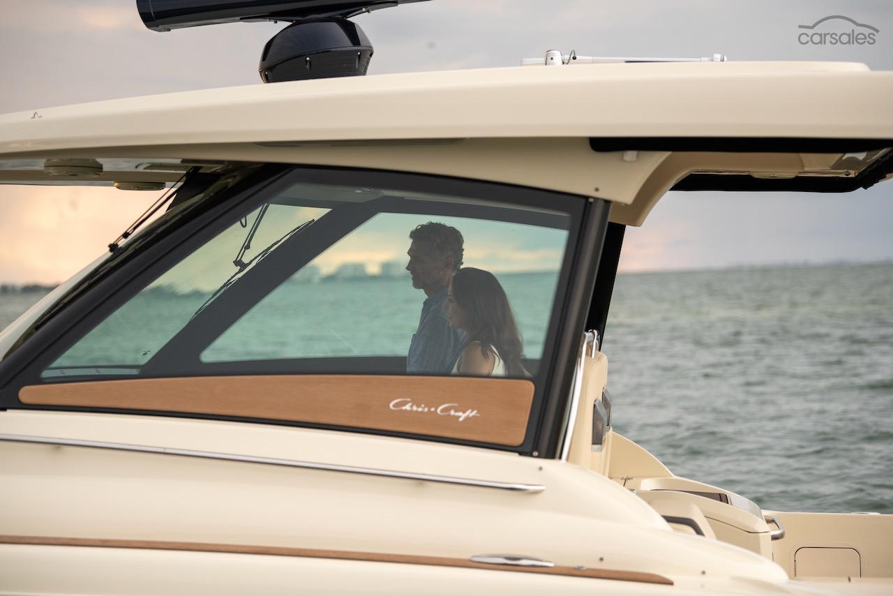 2025 Chris Craft Calypso 35