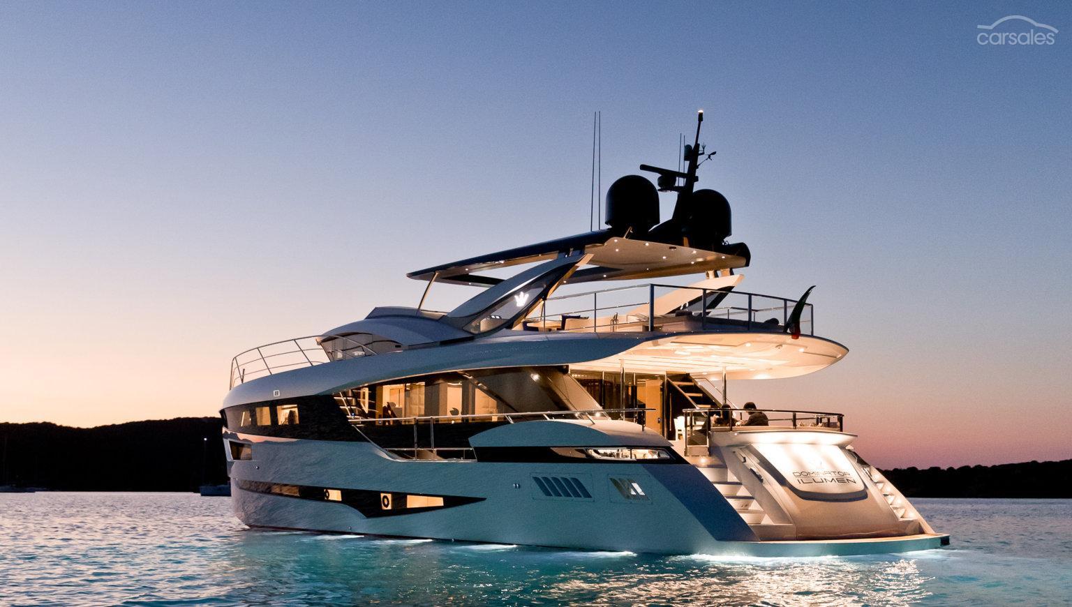 2023 DOMINATOR 28M Ilumen