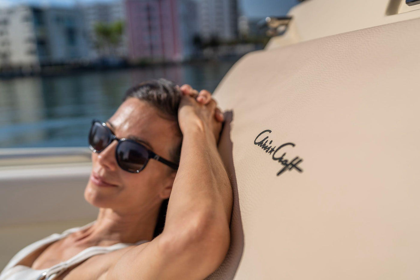Chris Craft Calypso 32 - image 11