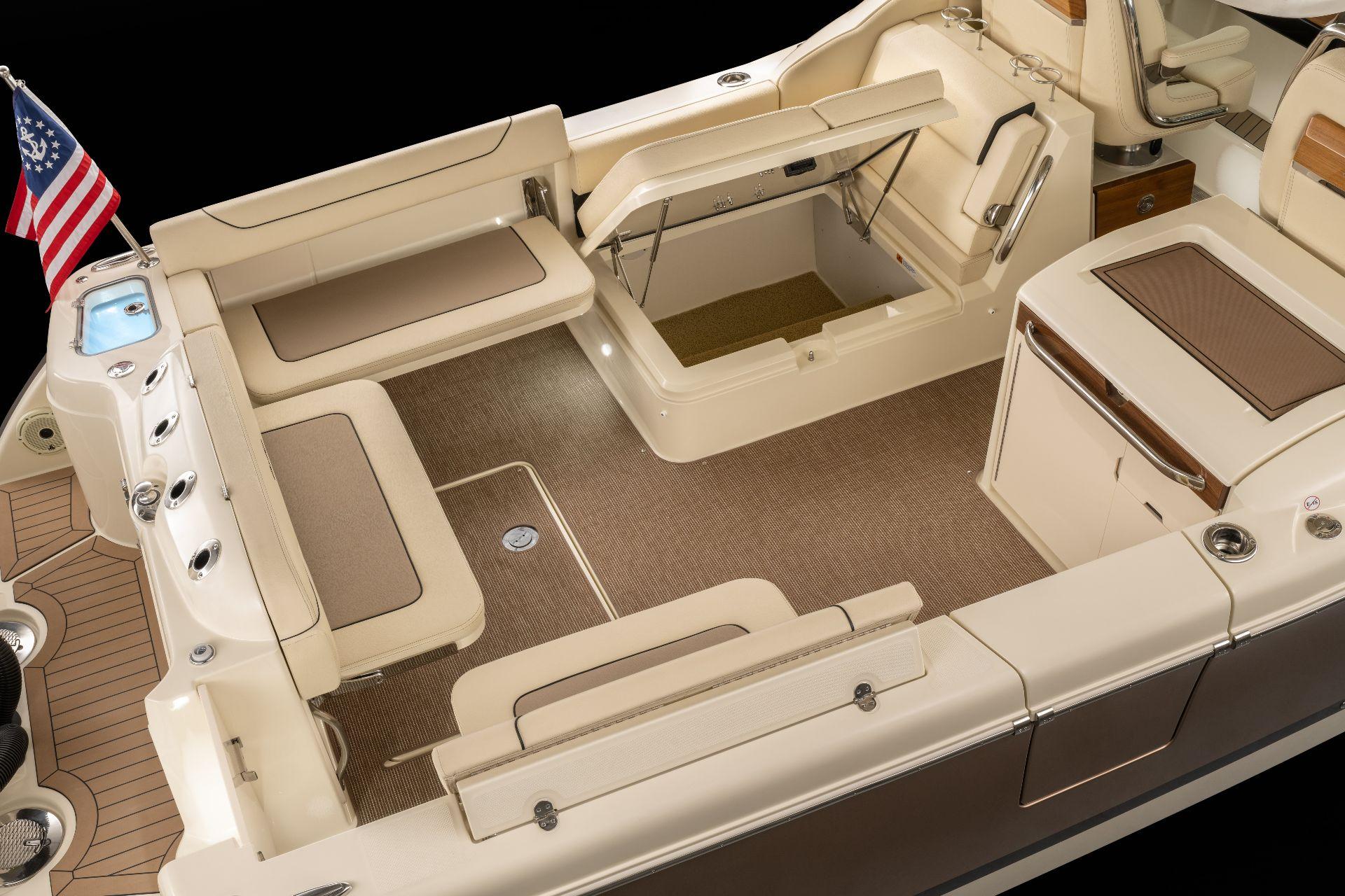 Chris Craft Calypso 32