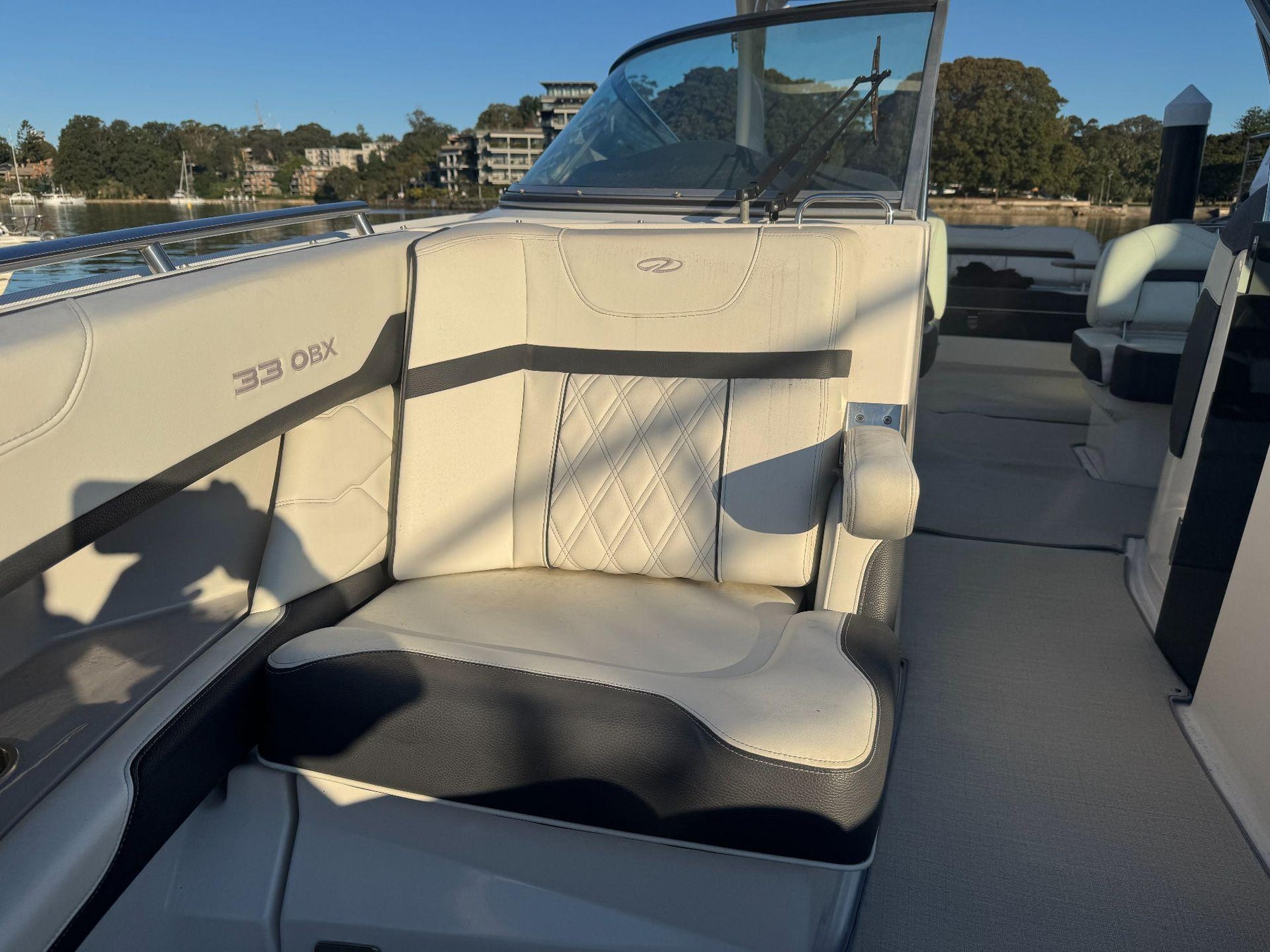 Regal 33 OBX 2023