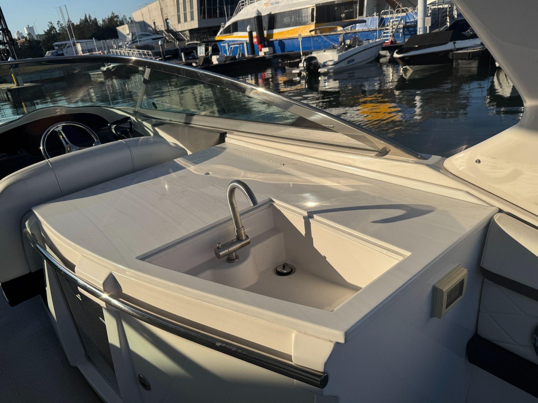 Regal 33 OBX 2023
