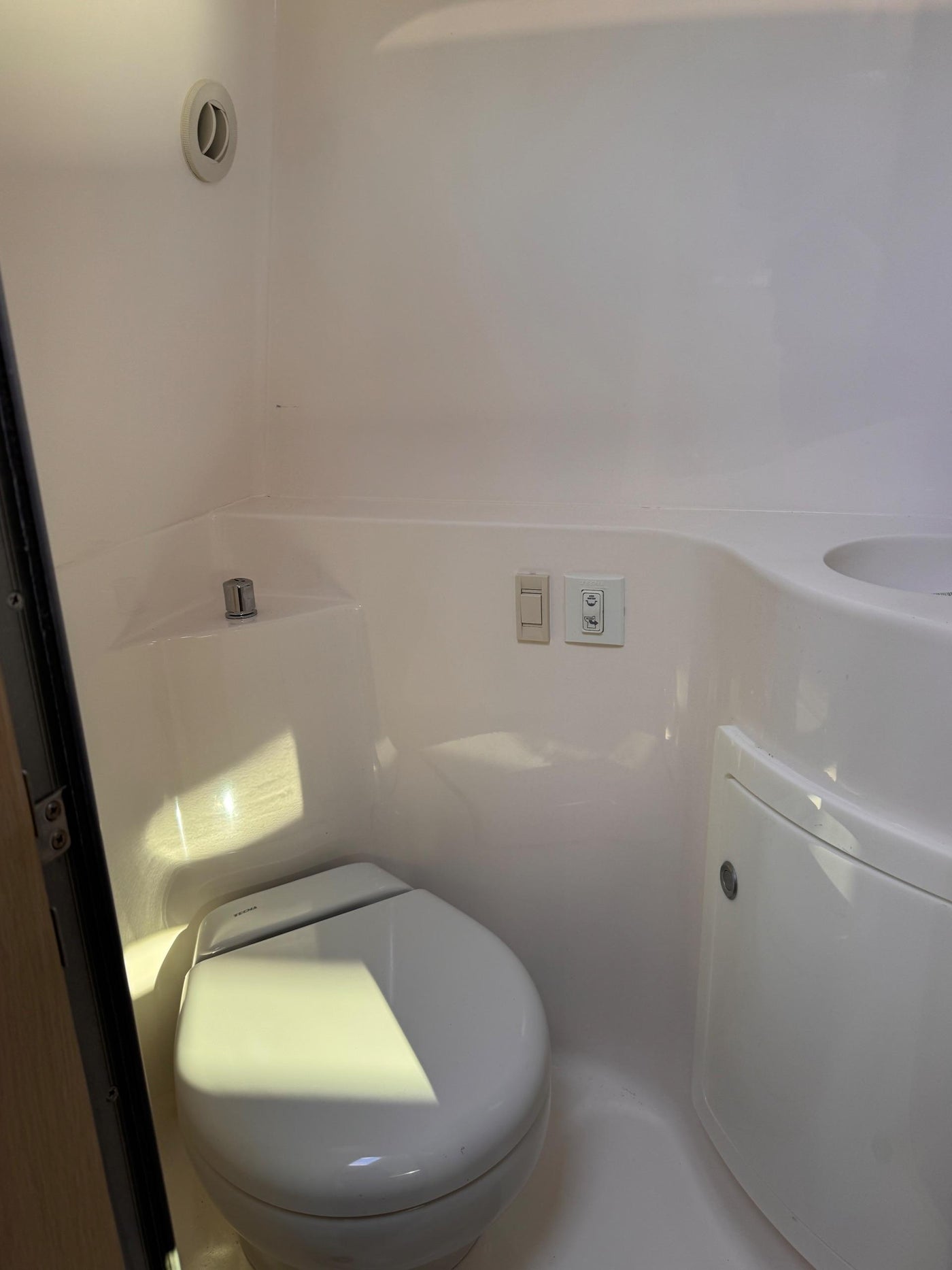 regal 26 XO 2023 - image 27