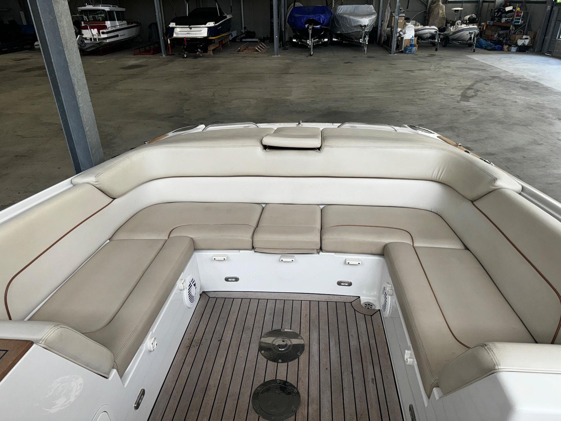Chris craft 28 Launch