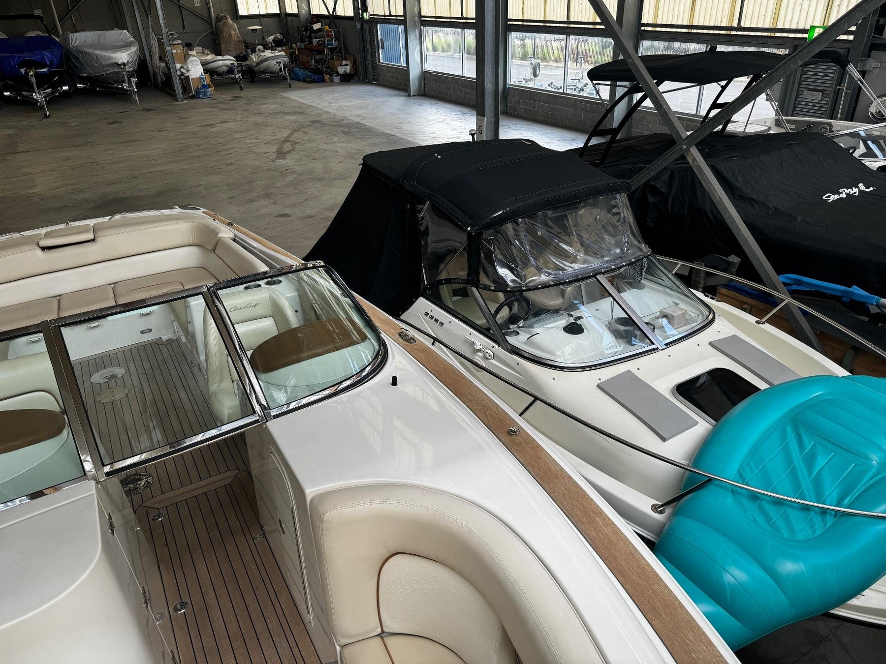 Chris craft 28 Launch