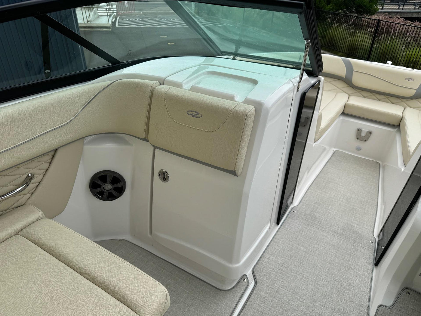 Regal 23OBX - image 18