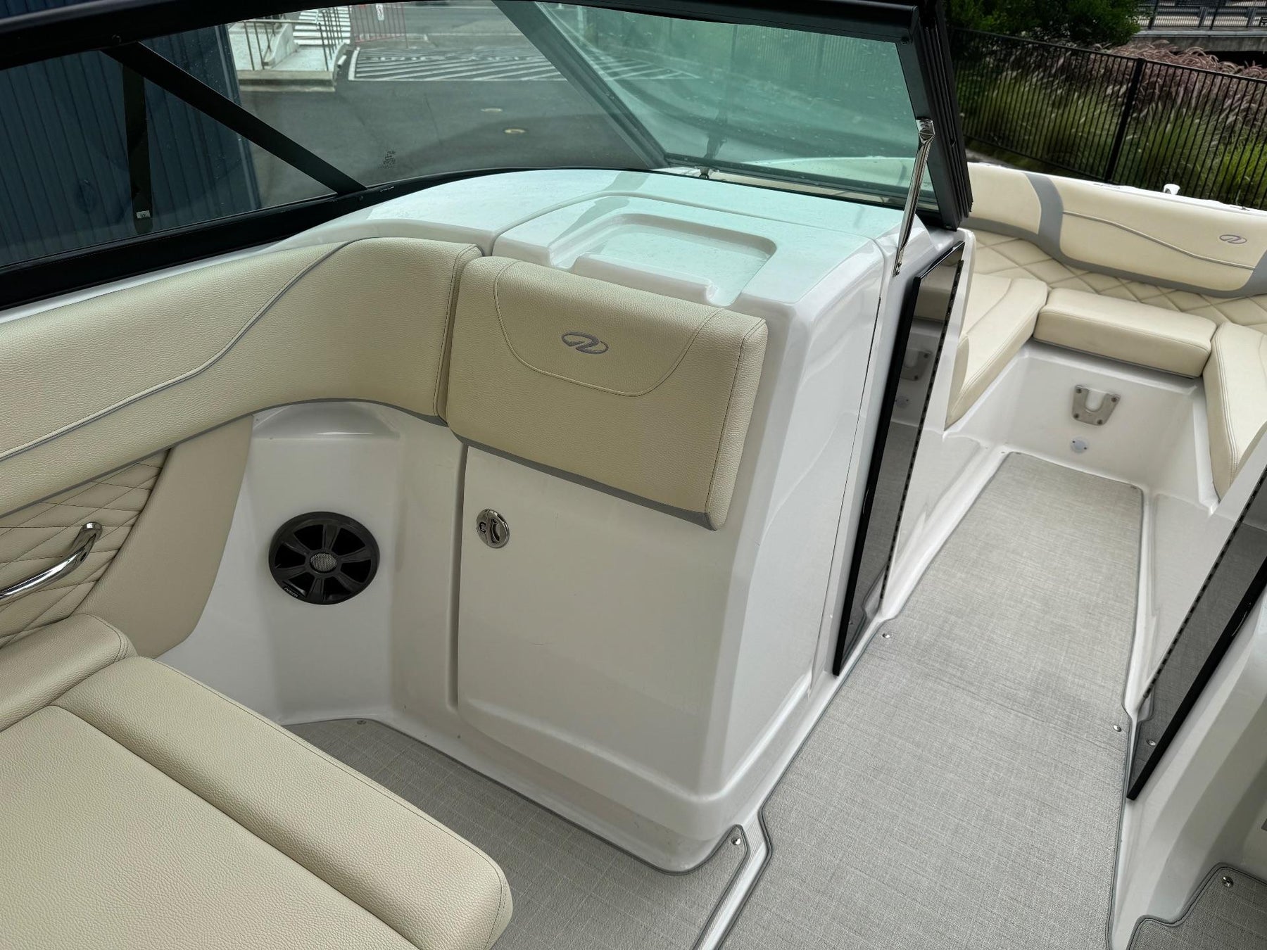 Regal 23OBX
