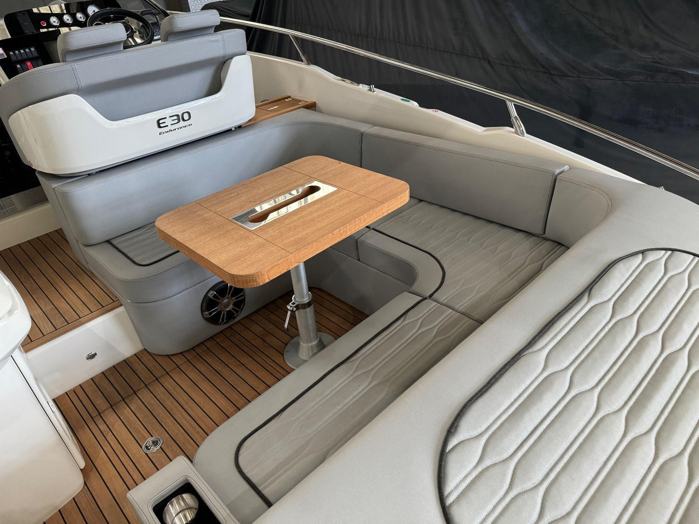 2023 Cranchi E30 Endurance - image 3