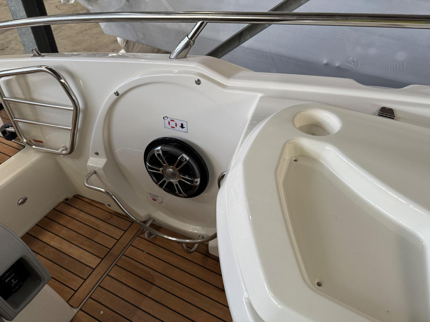2023 Cranchi E30 Endurance - image 4