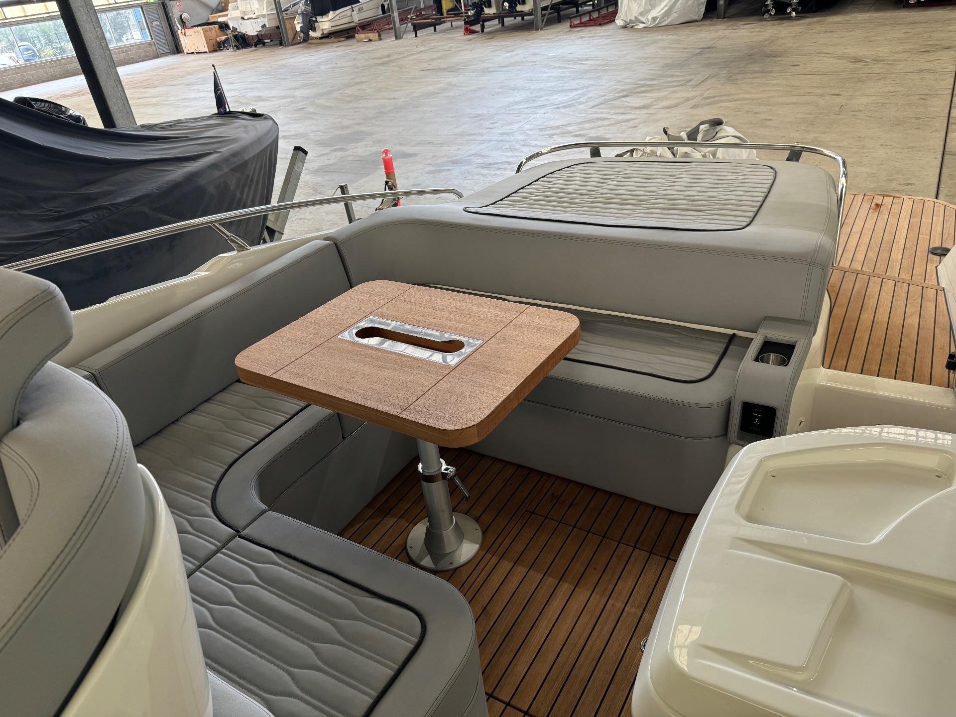 2023 Cranchi E30 Endurance