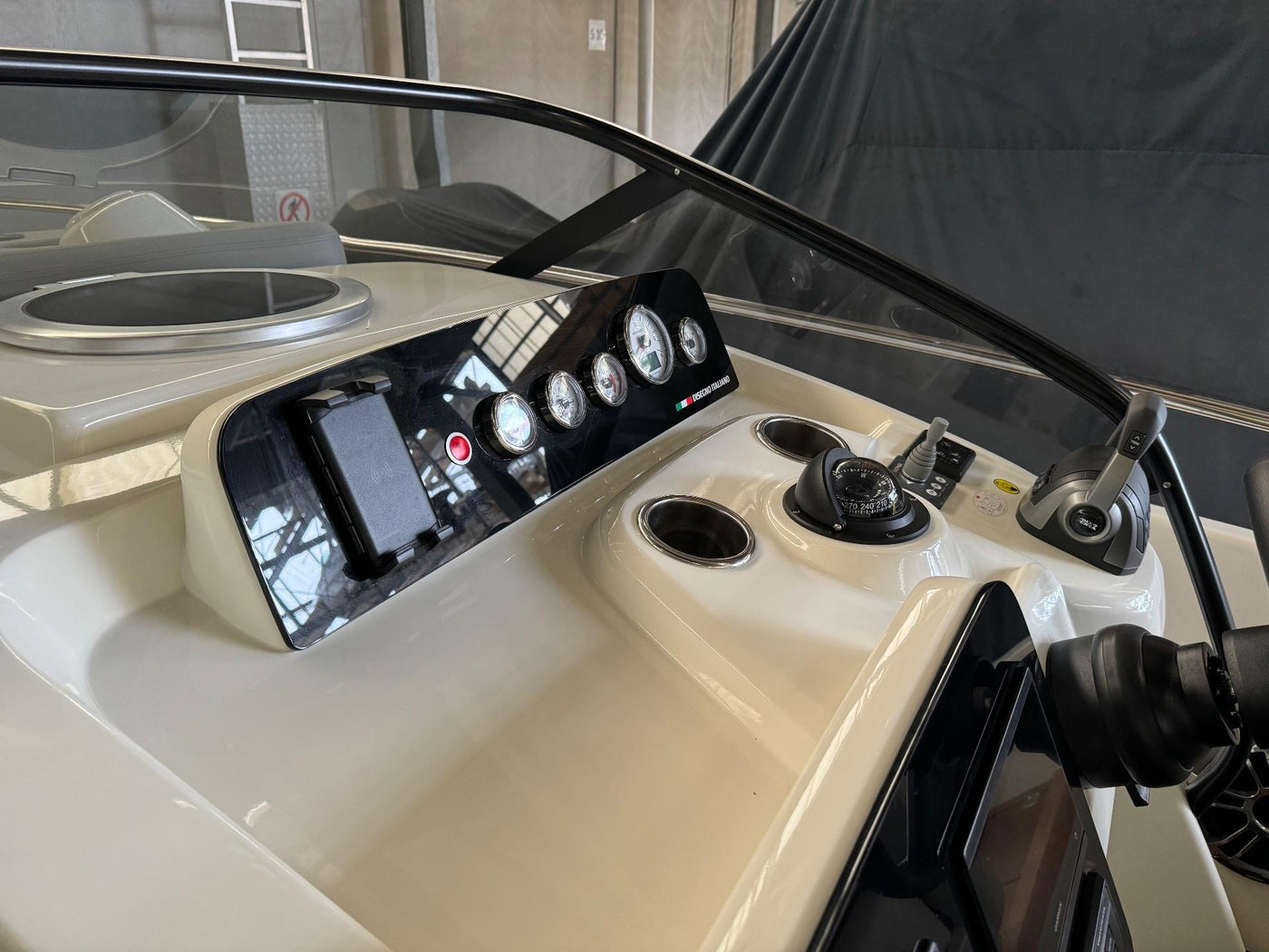 2023 Cranchi E30 Endurance - image 15