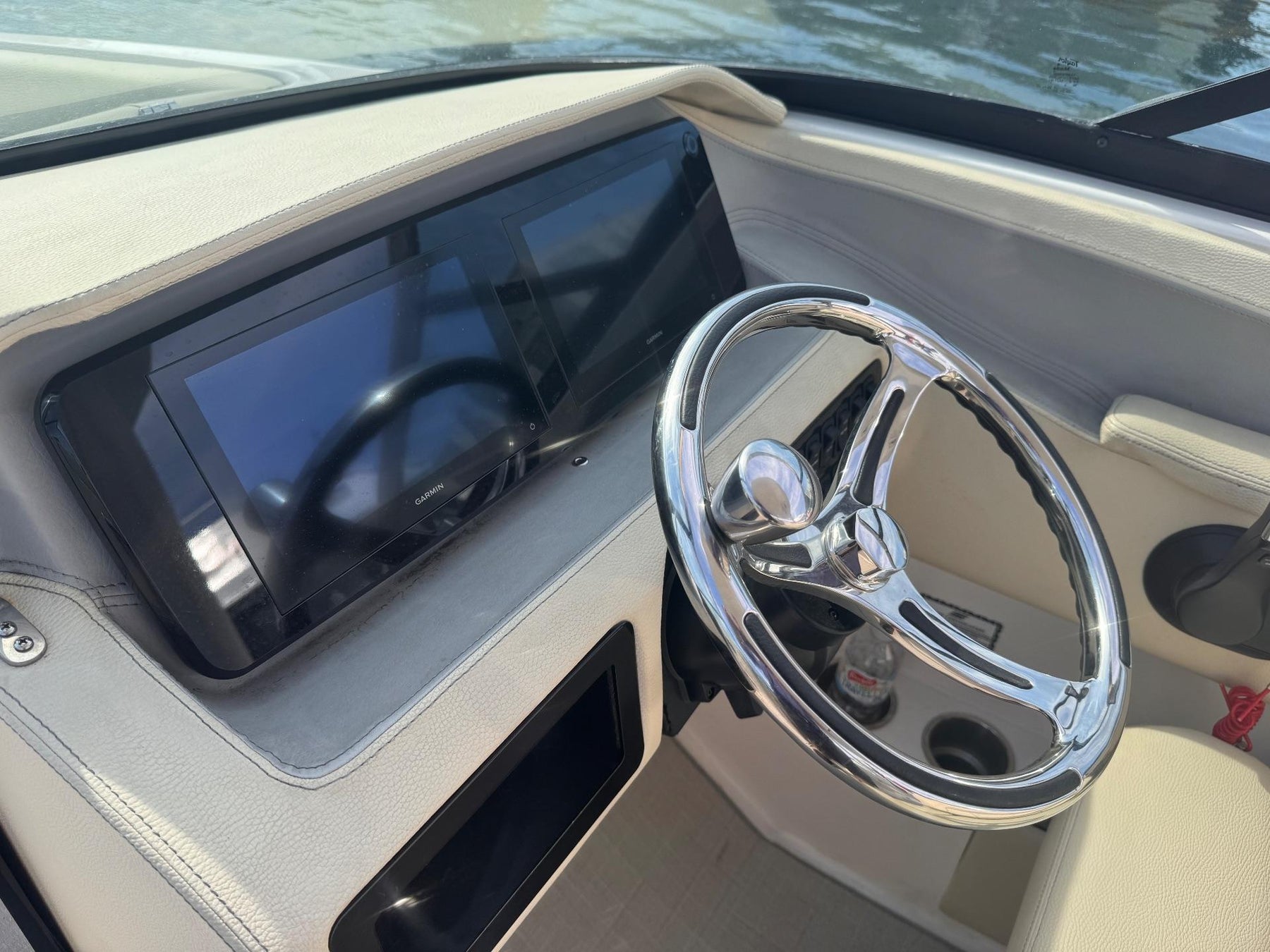 regal Lx6