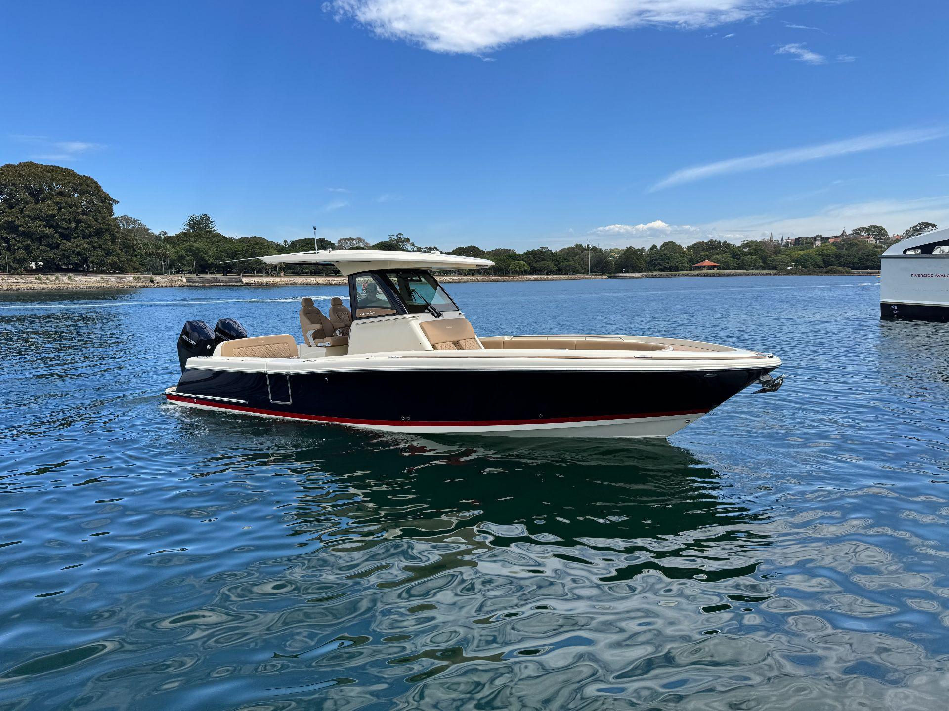 Chris Craft 30 Catalina