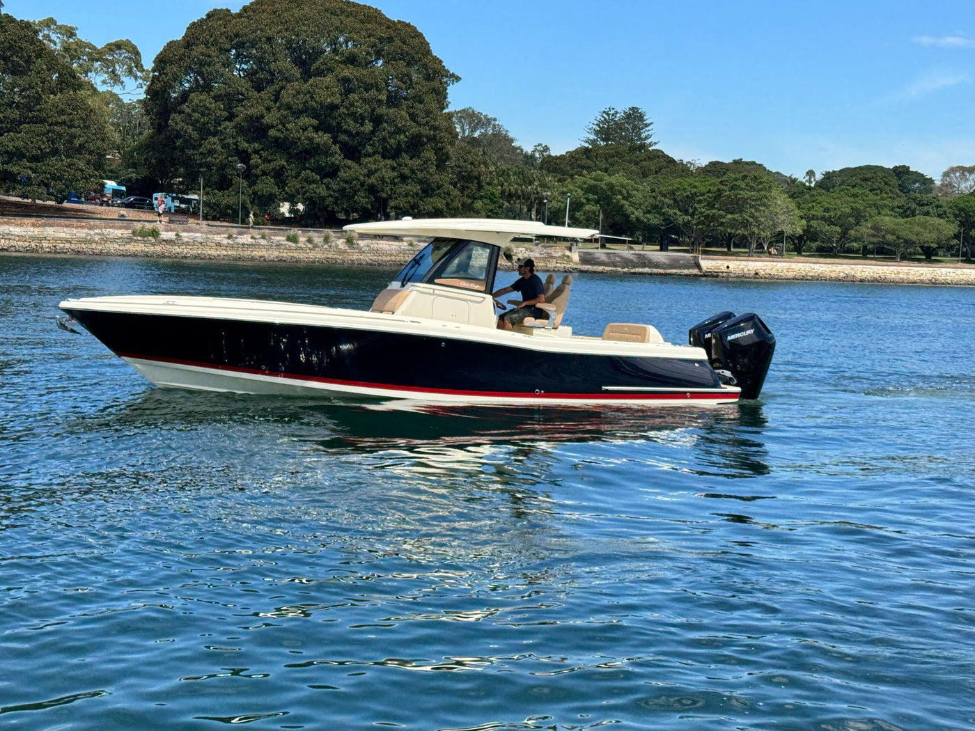 Chris Craft 30 Catalina - image 5