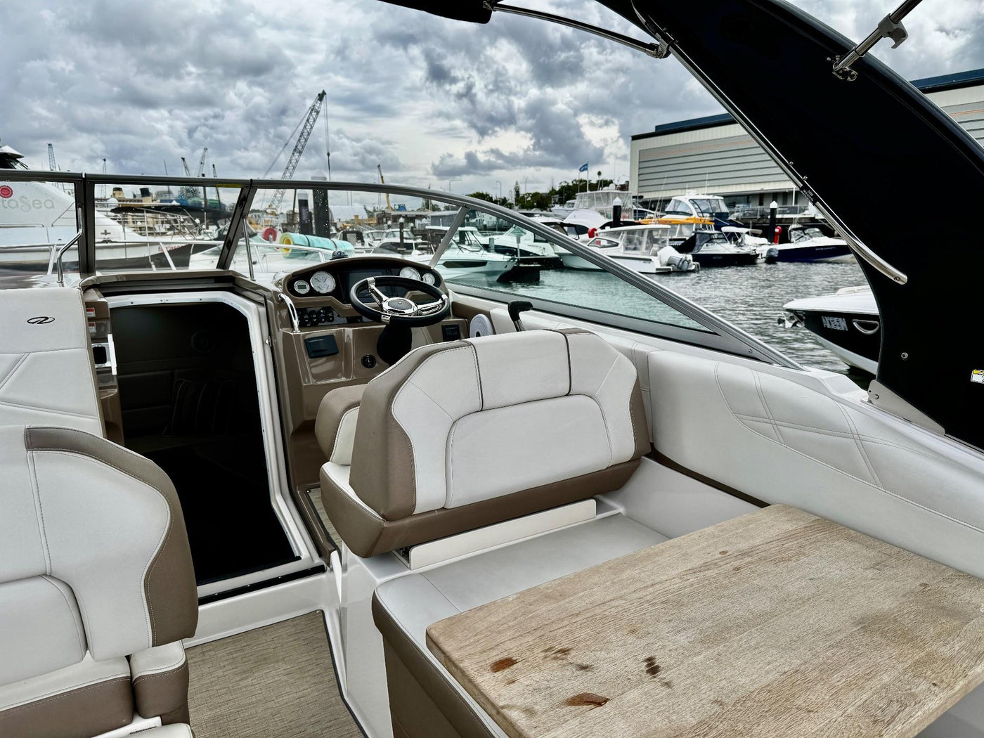 Regal 26 Express Cruiser - image 49