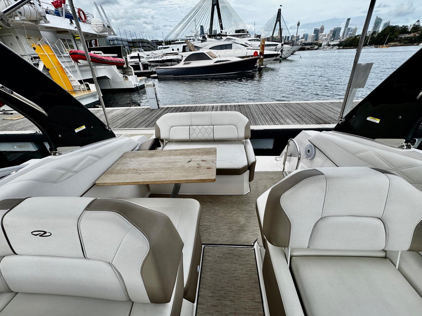 Regal 26 Express Cruiser - image 41