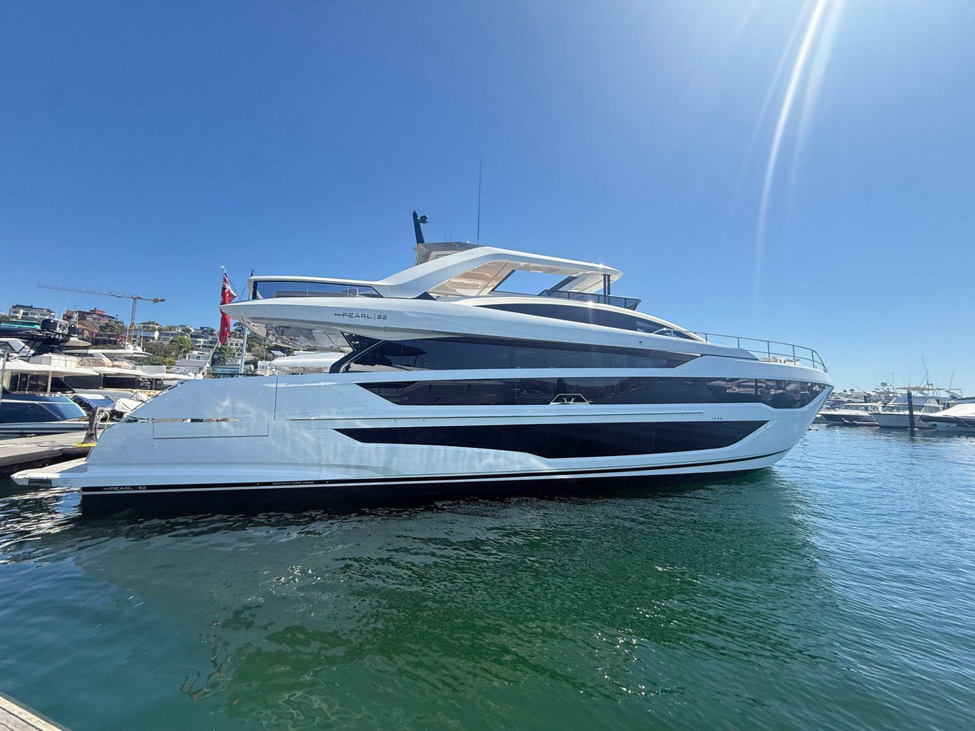 Pearl 82 Flybridge - image 28