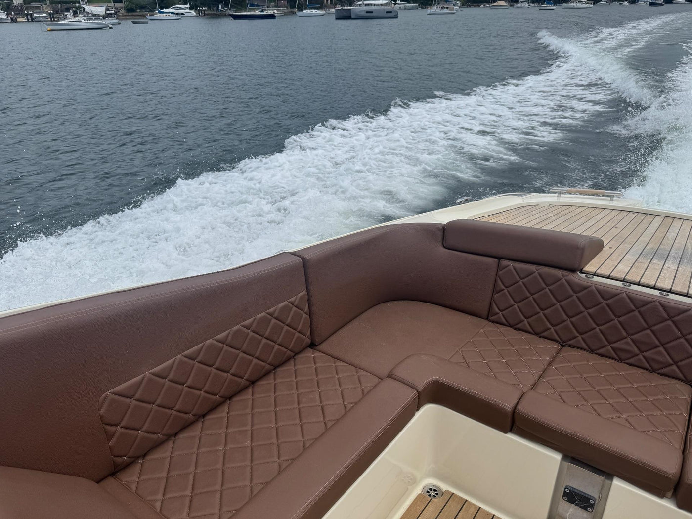 Chris Craft 34 Corsair - image 58