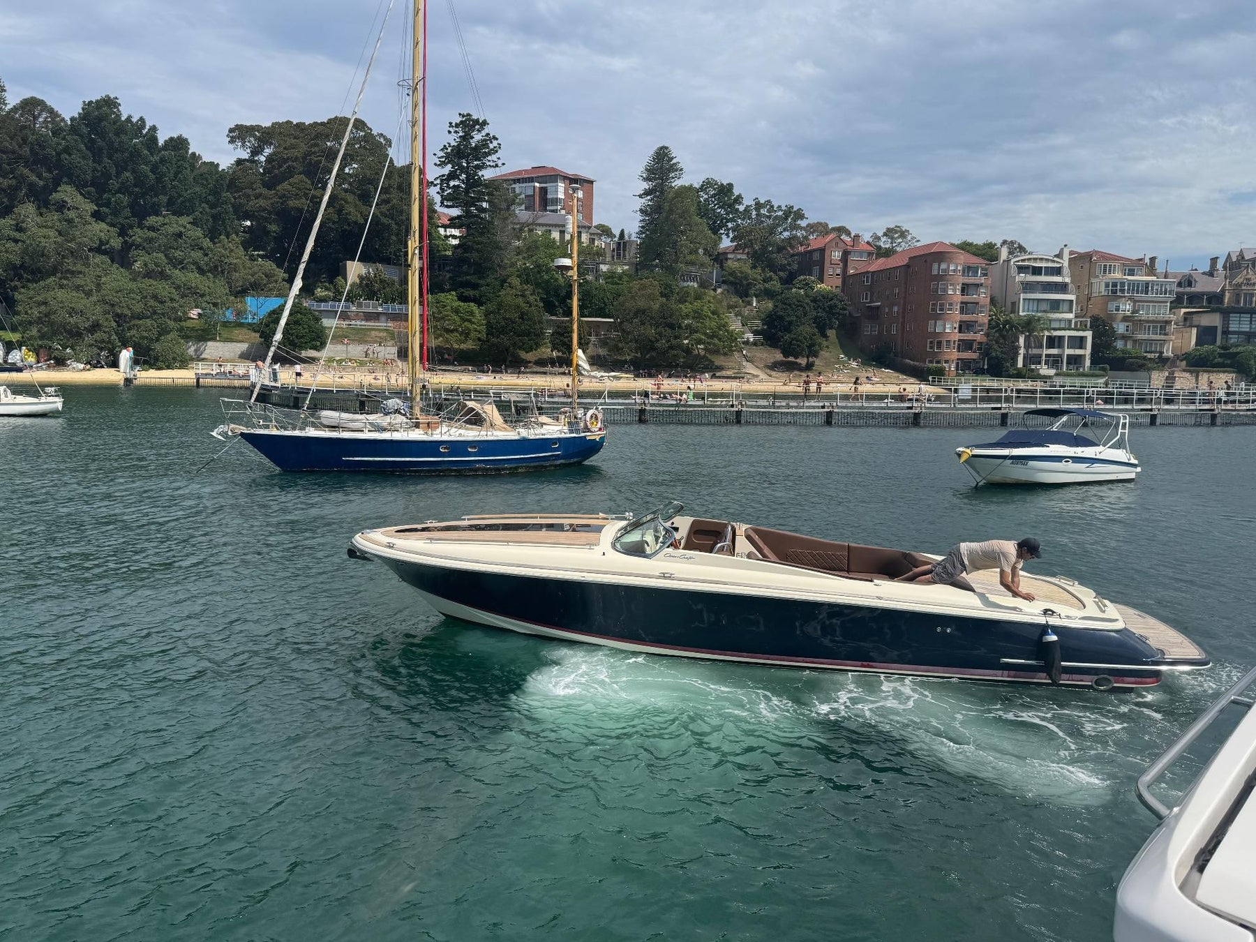 Chris Craft 34 Corsair