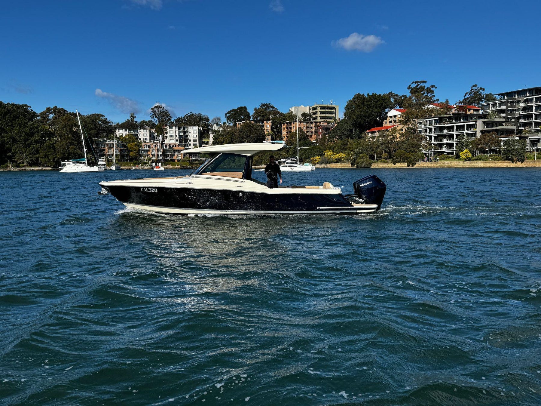 Chris Craft 30 Catalina