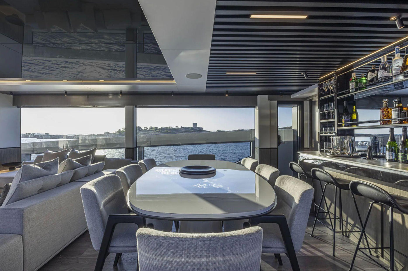 Pearl 82 - image 28