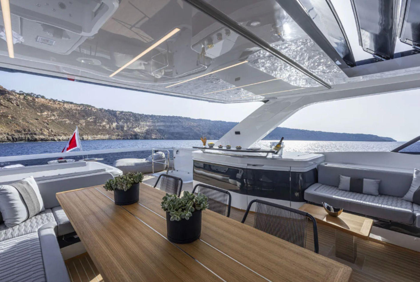 Pearl 82 - image 22