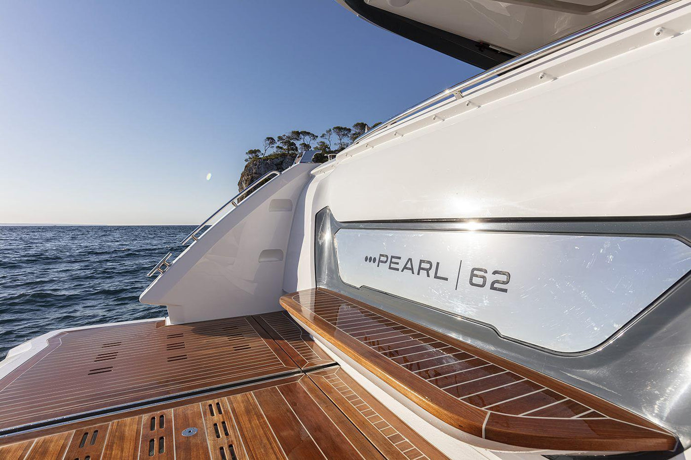 Pearl 62 2023 - image 28