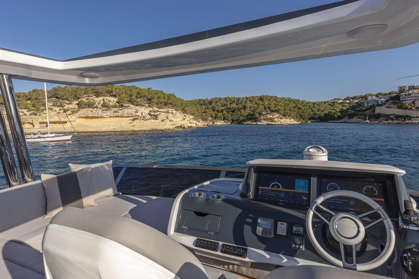 2026 Pearl Yachts 63 - image 24