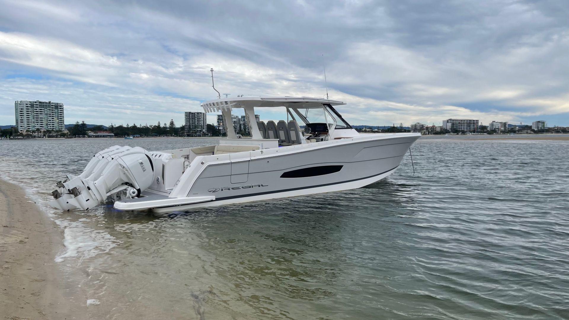 2025 REGAL 38 SAV
