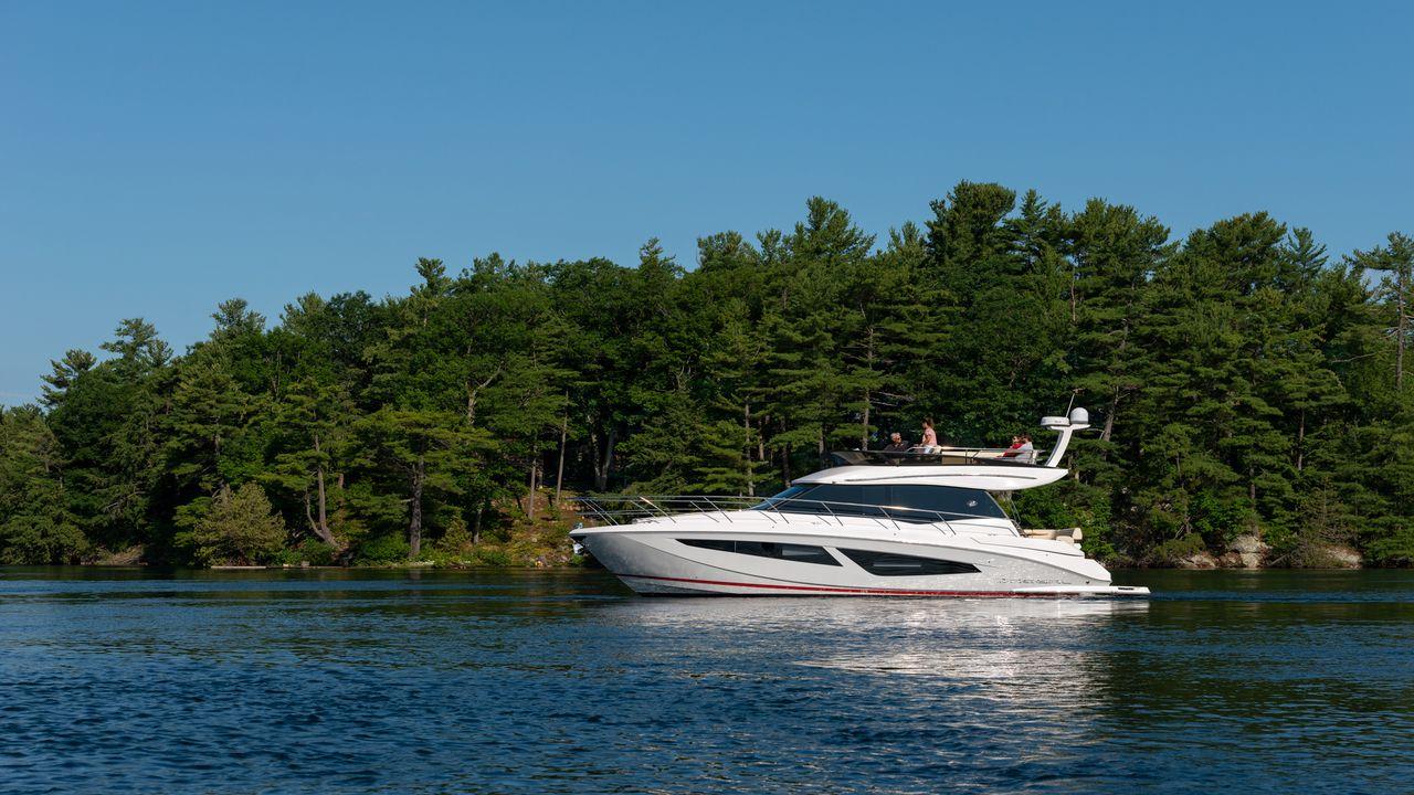 2026 Regal 42 Fly - image 3