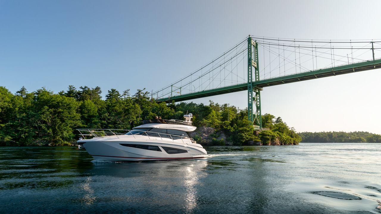 2026 Regal 42 Fly - image 26