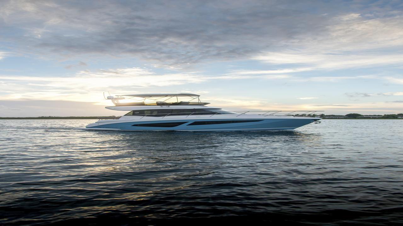 2026 Regal 42 Fly - image 17