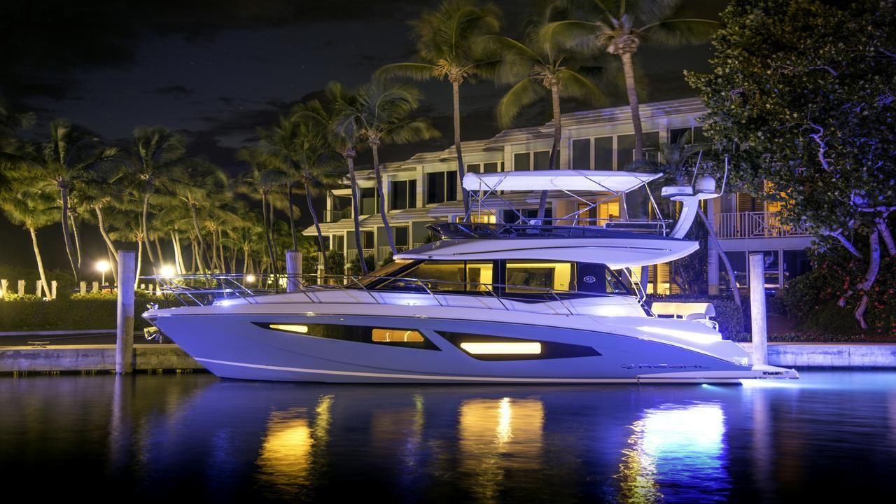 2026 Regal 42 Fly - image 4