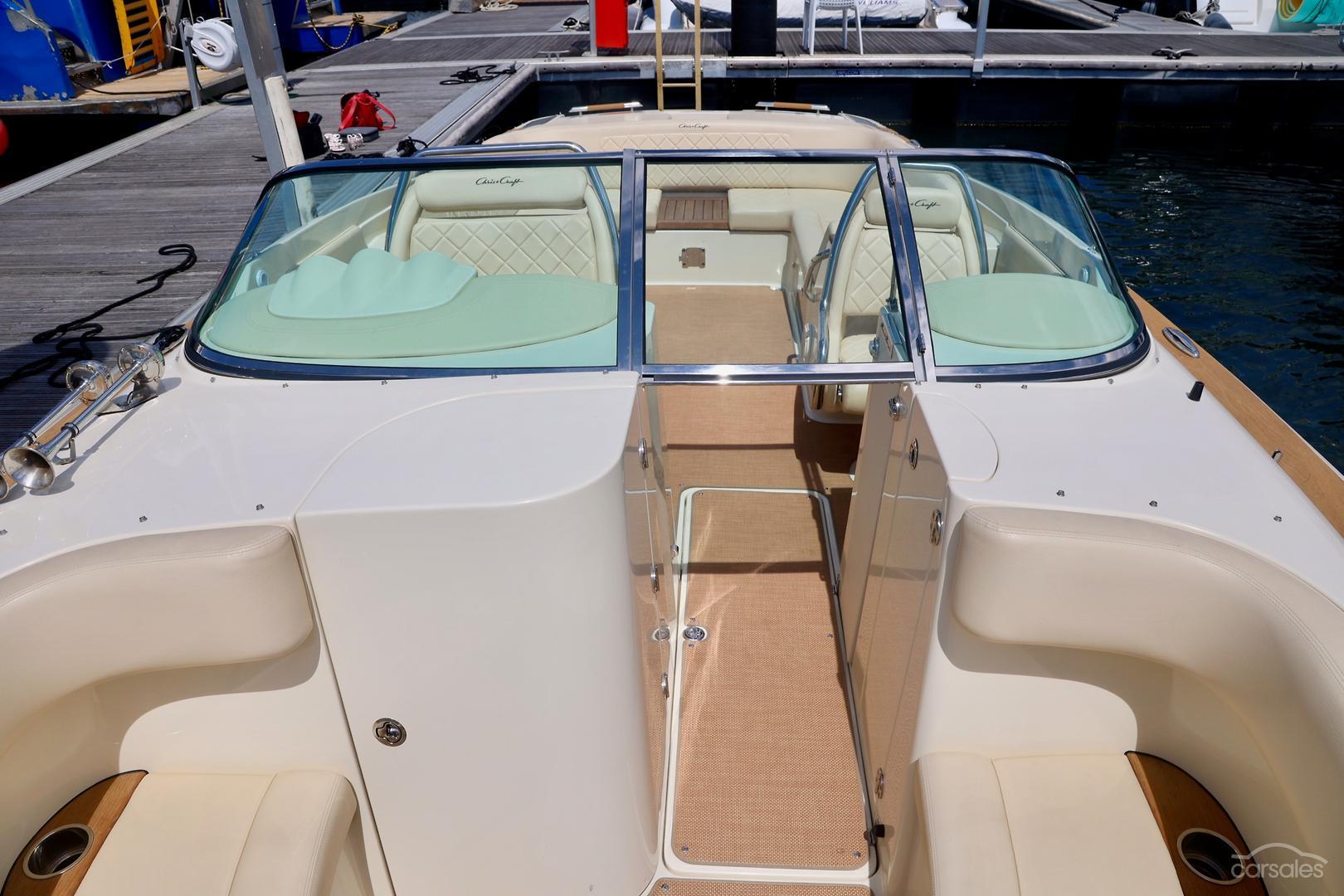 2017 Chris Craft Launch 30
